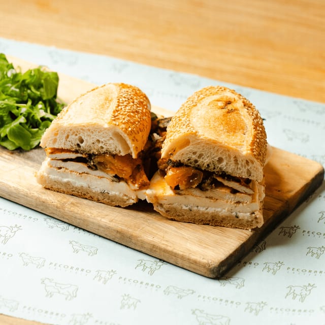 POLLO PANINI.
